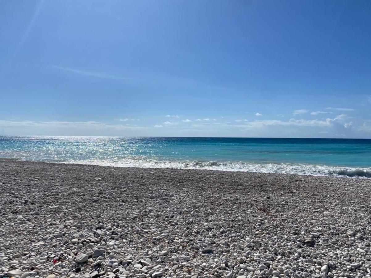 Beachfront Apartment, Quiet 4 Beds, 1 Bath, Ac, Wi-Fi, Hot Water, In Paraiso Near Los Patos Экстерьер фото