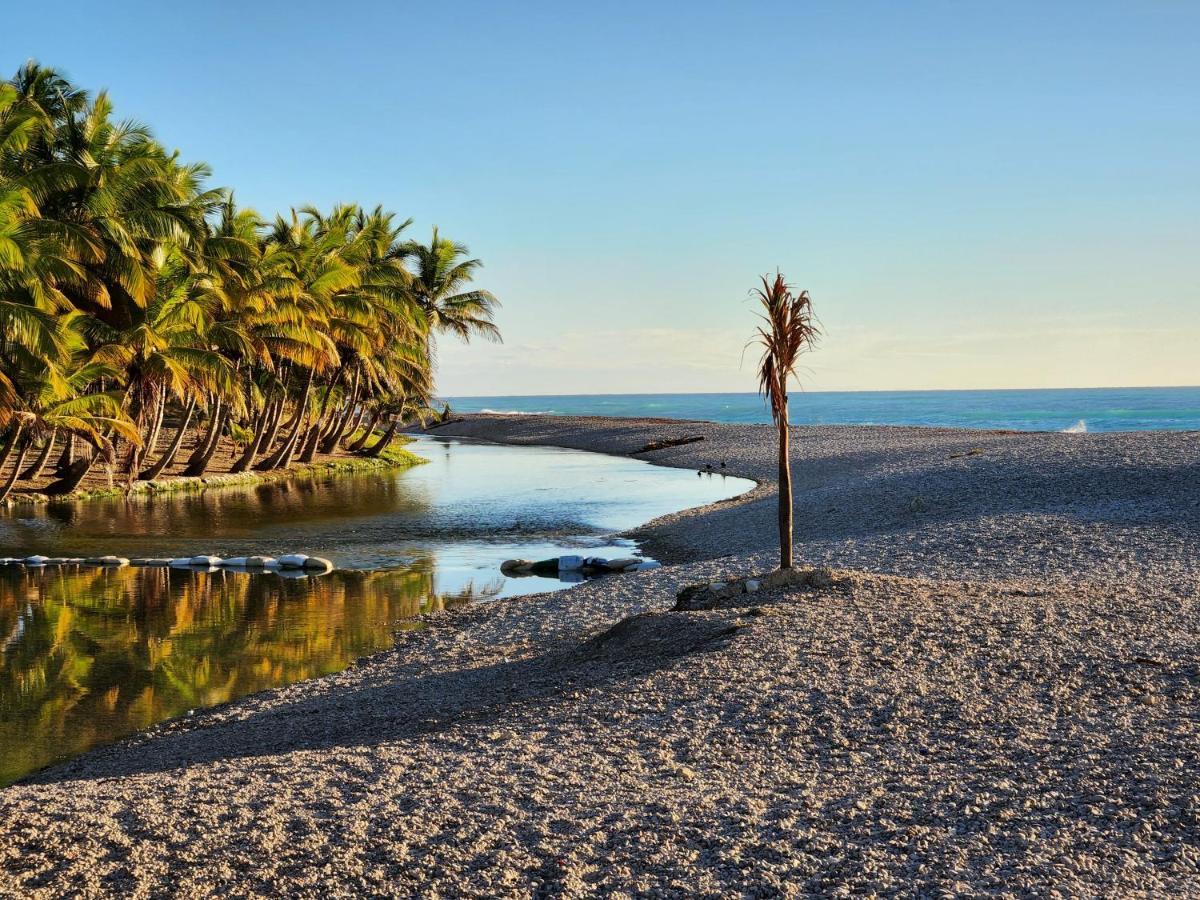 Beachfront Apartment, Quiet 4 Beds, 1 Bath, Ac, Wi-Fi, Hot Water, In Paraiso Near Los Patos Экстерьер фото